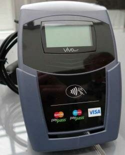 Банк «Зенит» начал выпускать карты с технологией Visa payWave Банк «Зенит» начал выпускать карты с технологией Visa payWave